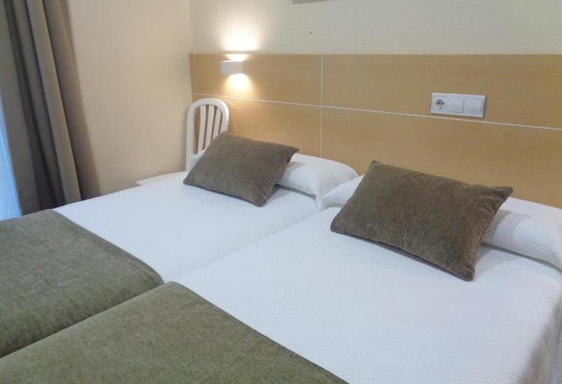 חדר סטנדרט נוף לעיר, Pensión Urumea