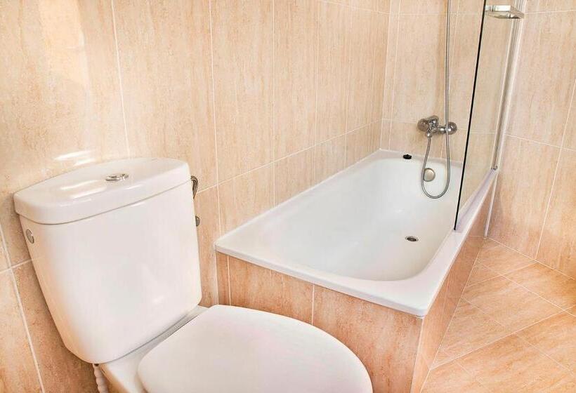 标准单人间, San Lázaro