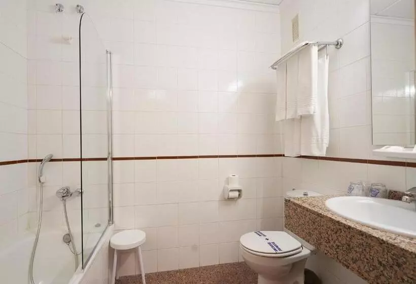 Standard Room, Anna