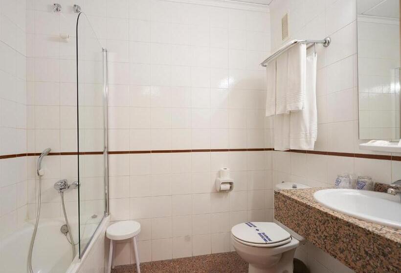 Quarto Estandar Individual, Anna