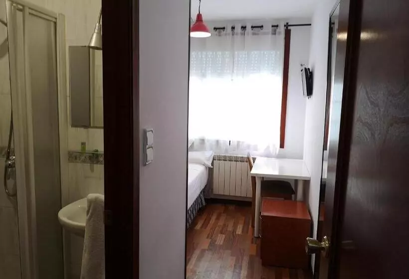 Standart Tek Kişilik Oda, Hostal Carbonara