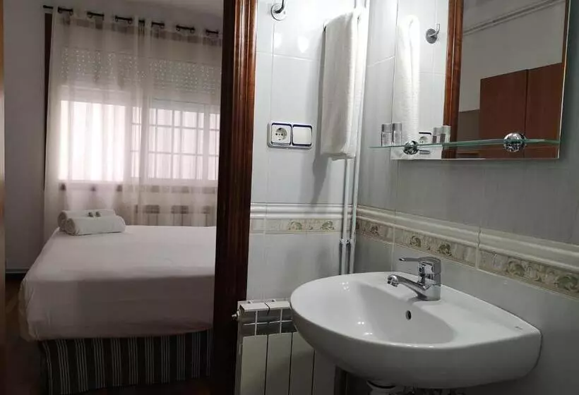 Standart Oda, Hostal Carbonara