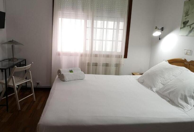 اتاق استاندارد, Hostal Carbonara