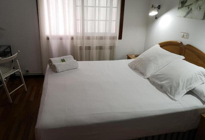 اتاق استاندارد, Hostal Carbonara