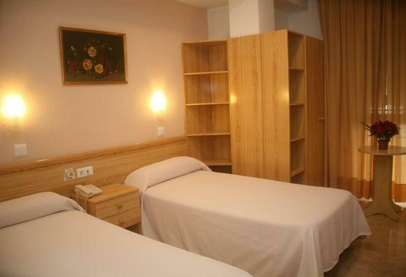 스탠다드 룸, Hostal El Altet
