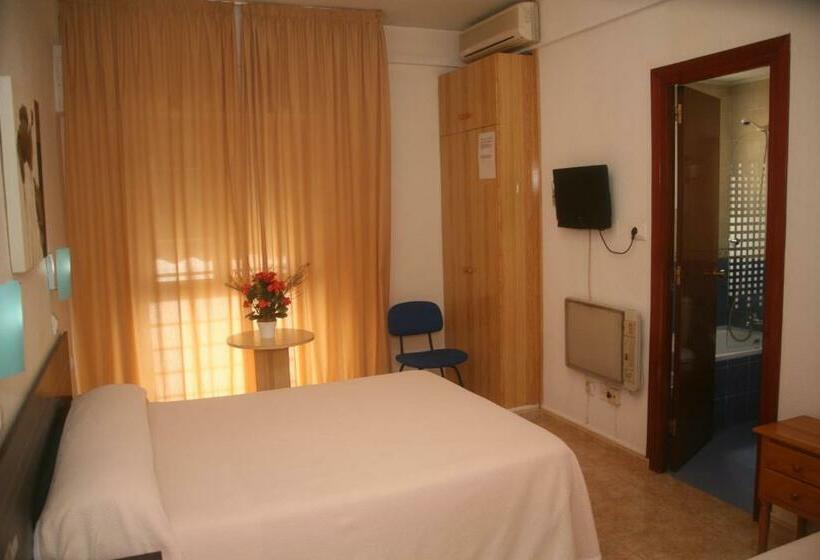 스탠다드 룸, Hostal El Altet