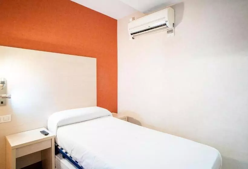スタンダードシングルルーム, Hostal Fina