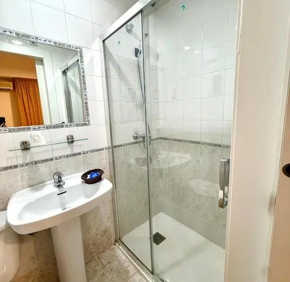 バルコニー付きスタンダードルーム, HS Altet Suites - Alicante Airport