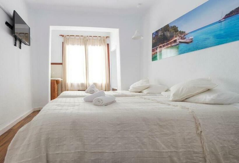 اتاق استاندارد با سرویس بهداشتی مشترک, Hostal Ibiza