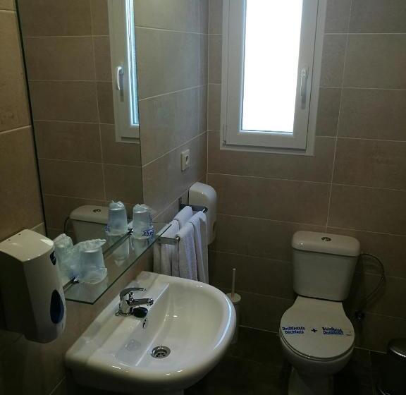 اتاق استاندارد یک نفره, Hostal Los Gabrieles