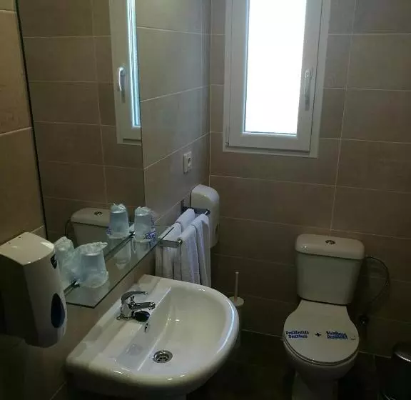 اتاق استاندارد یک نفره, Hostal Los Gabrieles