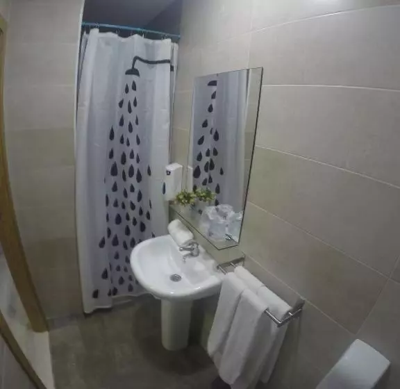 اتاق استاندارد یک نفره, Hostal Los Gabrieles