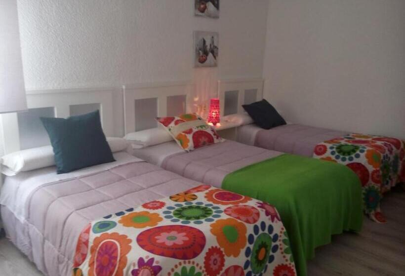 اتاق استاندارد سه نفره, Hostal Los Gabrieles