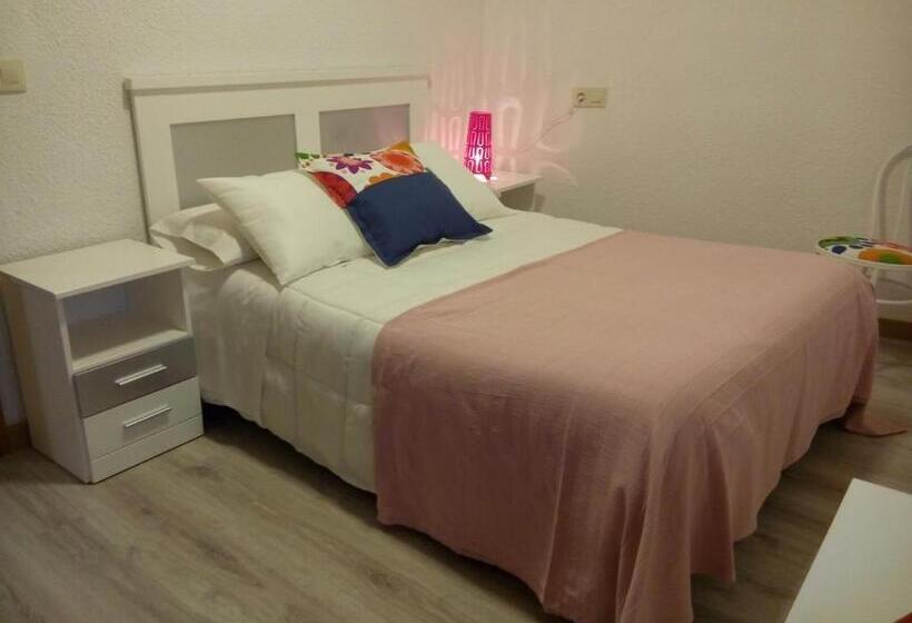 اتاق استاندارد, Hostal Los Gabrieles