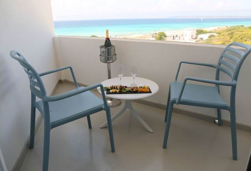 اتاق سوپریور با چشمانداز دریا, Maysi