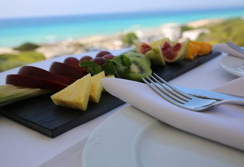 اتاق استاندارد با چشمانداز دریا, Maysi