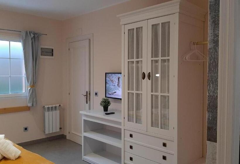 חדר סופריור עם טרסה, Alvaro