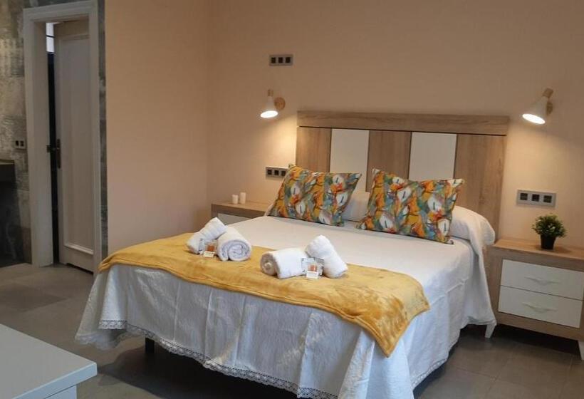 חדר סופריור עם טרסה, Alvaro