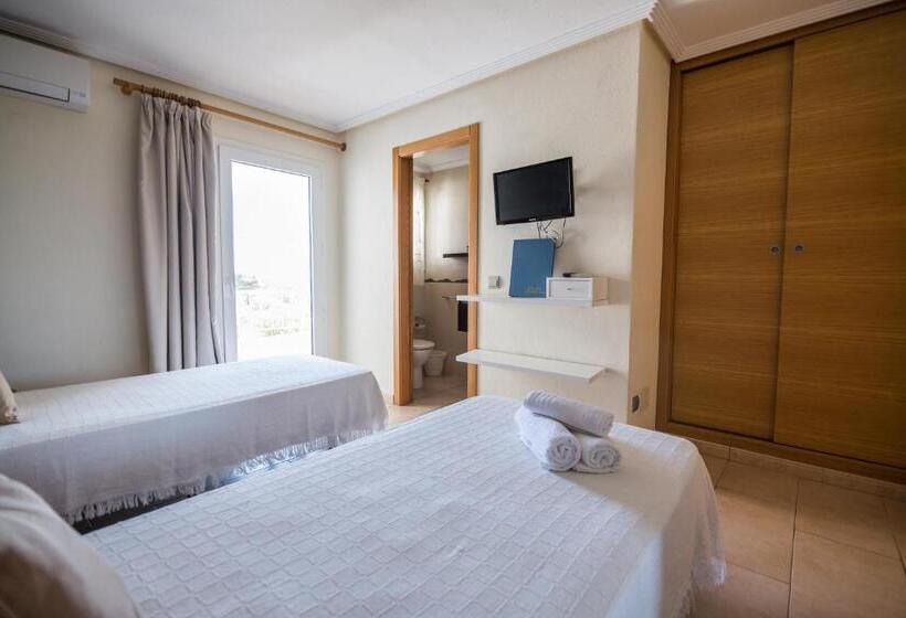 スタンダードルーム, Hostal Cala Boix