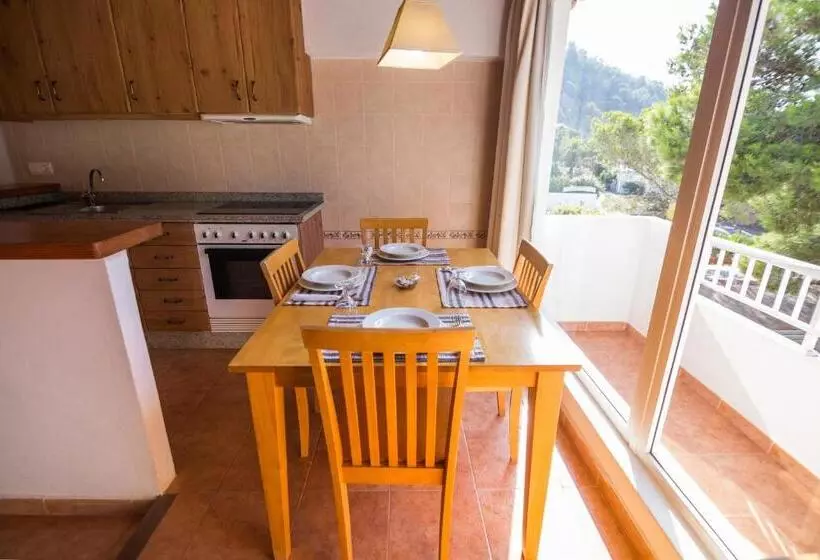 1 Bedroom Superior Apartment, Hostal Cala Boix