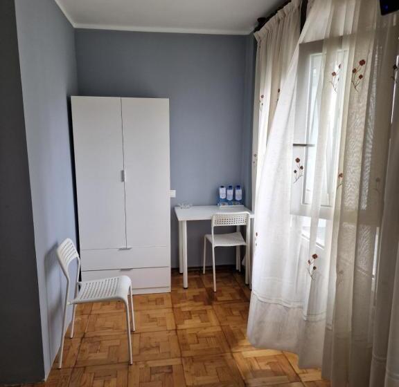 4인용 스탠다드 룸, Hostal Fidalgo