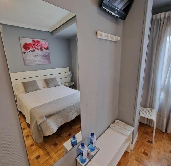 스탠다드 룸, Hostal Fidalgo