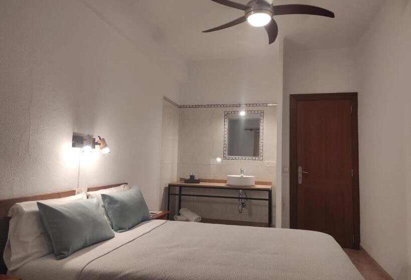 חדר סטנדרט חדר אמבטיה משותף, Hostal Nadal