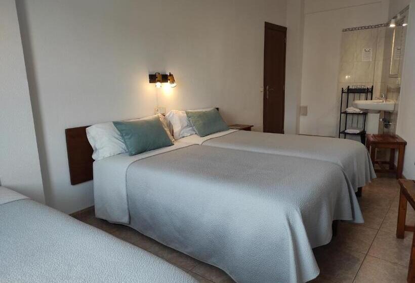 家庭房间共用浴室, Hostal Nadal