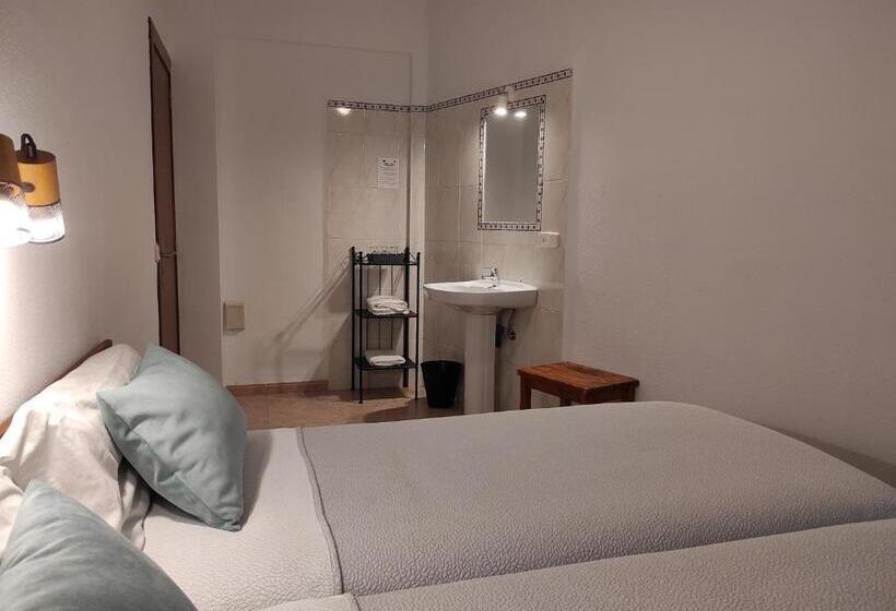 家庭房间共用浴室, Hostal Nadal
