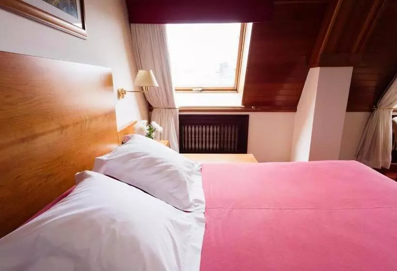 Habitació Àtic, Valencia