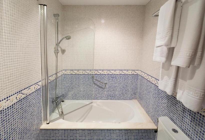 Номер Стандарт, Valencia