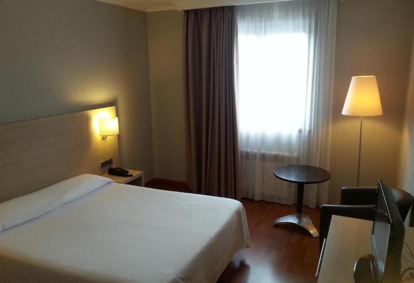 Номер Economy, Valencia