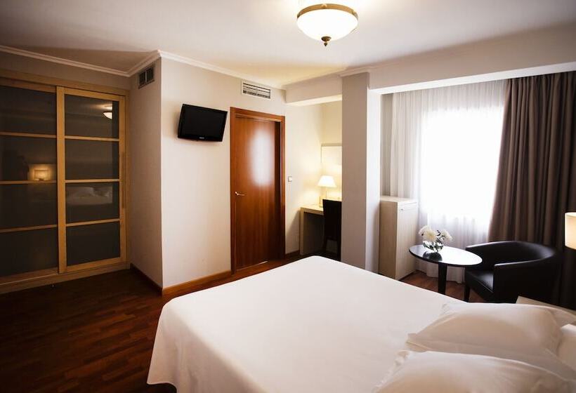 Номер Стандарт, Valencia