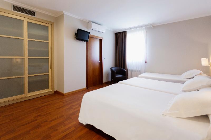 Номер Стандарт Трехместный, Valencia