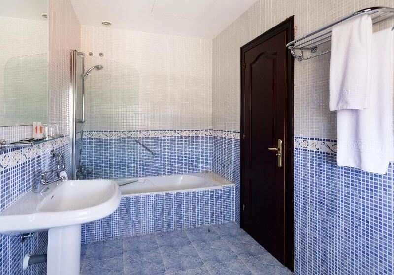 Номер Economy, Valencia