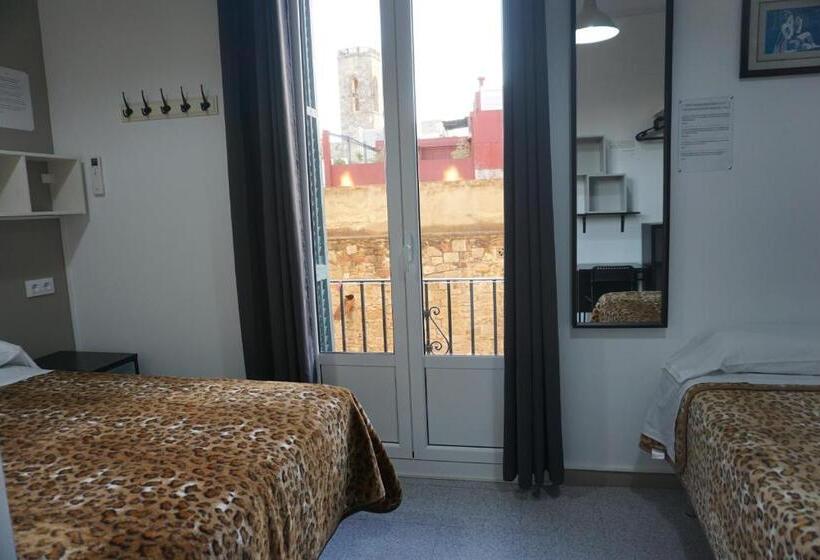 اتاق استاندارد سه نفره, Pensión Casa Blanca