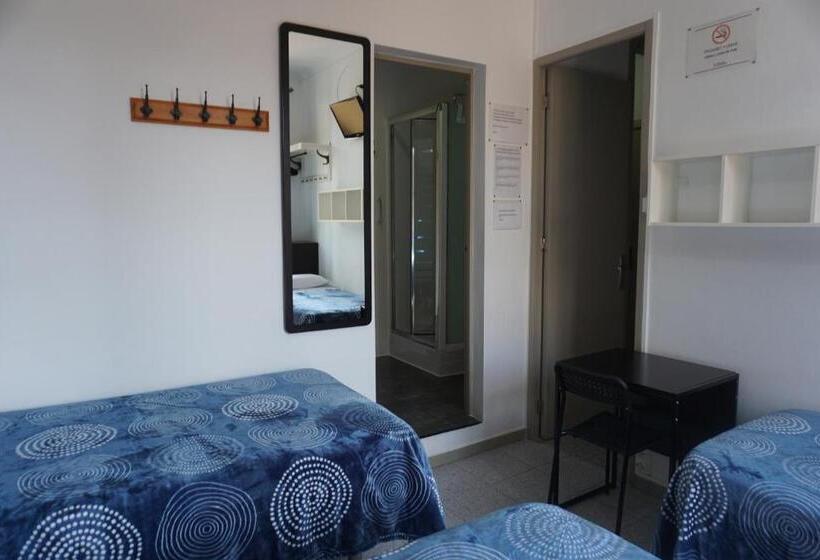 اتاق استاندارد چهار تخته, Pensión Casa Blanca