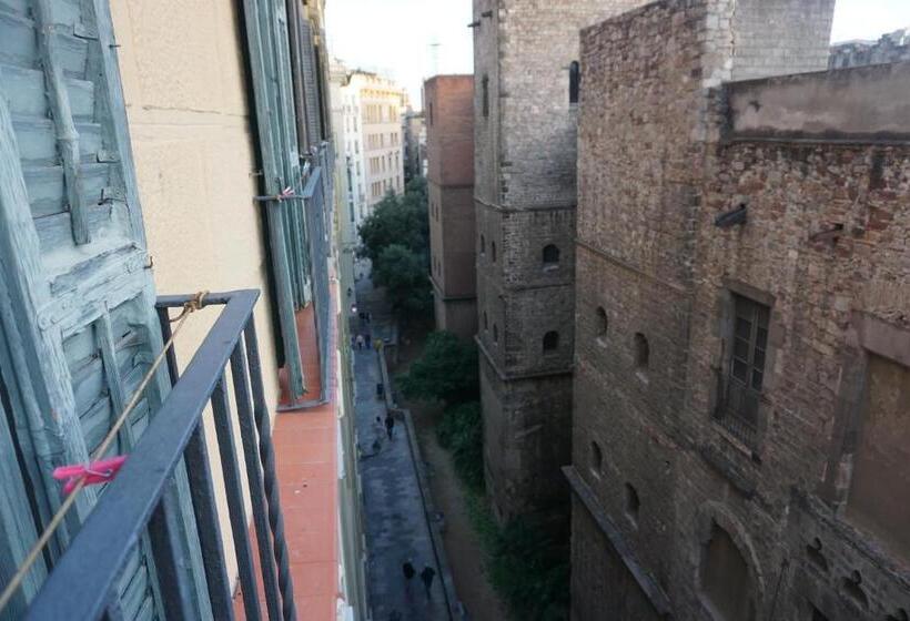 اتاق استاندارد چهار تخته, Pensión Casa Blanca