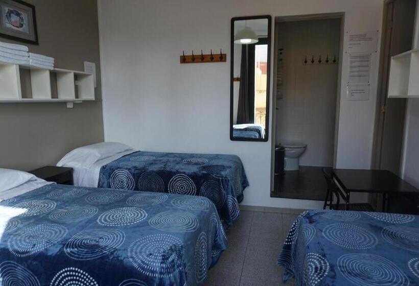 اتاق استاندارد چهار تخته, Pensión Casa Blanca