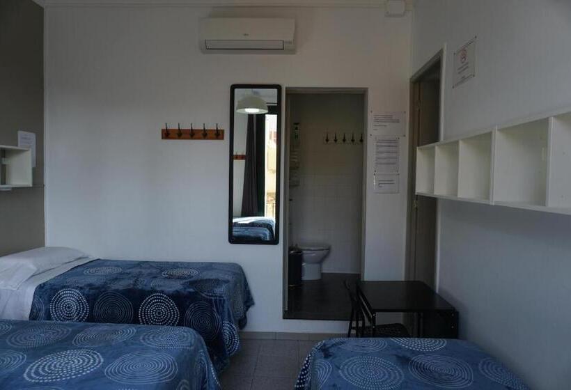 اتاق استاندارد چهار تخته, Pensión Casa Blanca