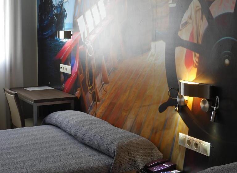 اتاق استاندارد, Hostal 4c Cuatro Caminos