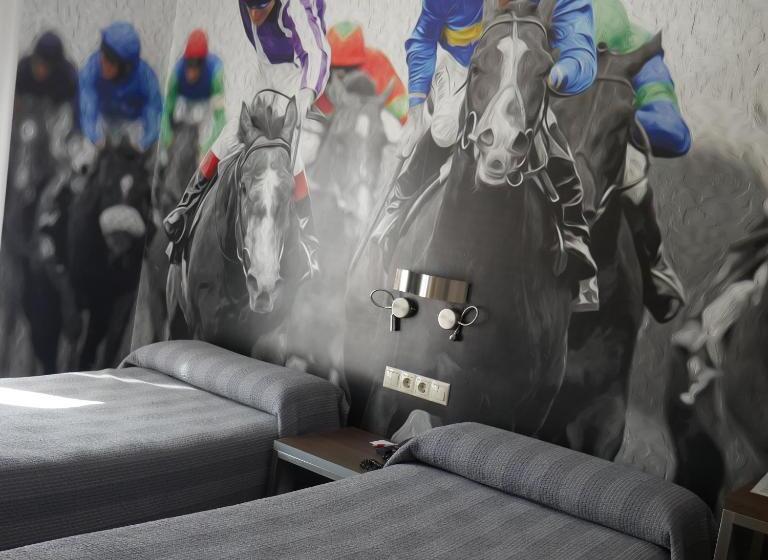 اتاق استاندارد, Hostal 4c Cuatro Caminos