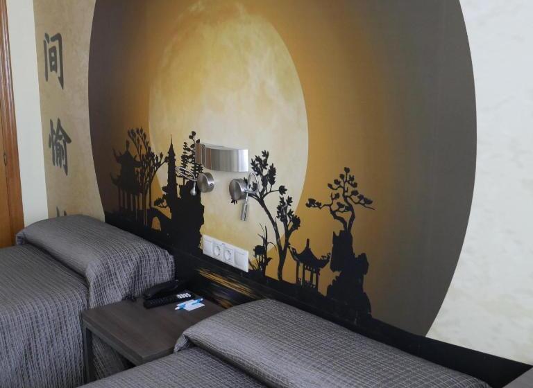 اتاق استاندارد, Hostal 4c Cuatro Caminos