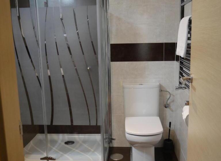اتاق سوپریور, Hostal 4c Cuatro Caminos