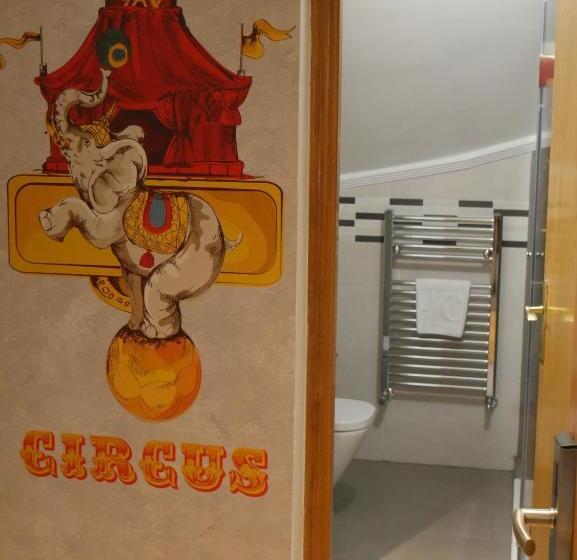 اتاق استاندارد, Hostal 4c Cuatro Caminos