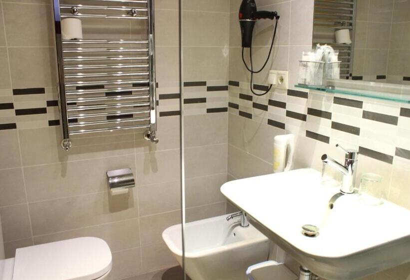 اتاق استاندارد, Hostal 4c Cuatro Caminos