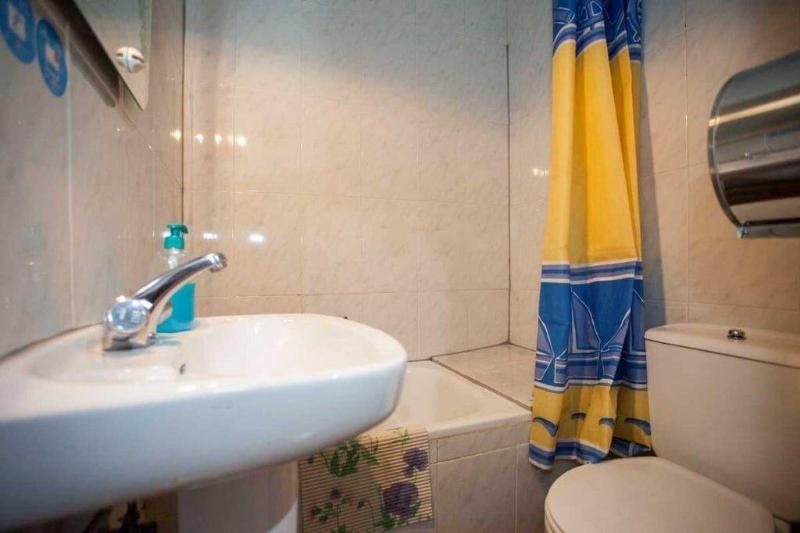 اتاق استاندارد یک نفره, Hostal Los Arcos