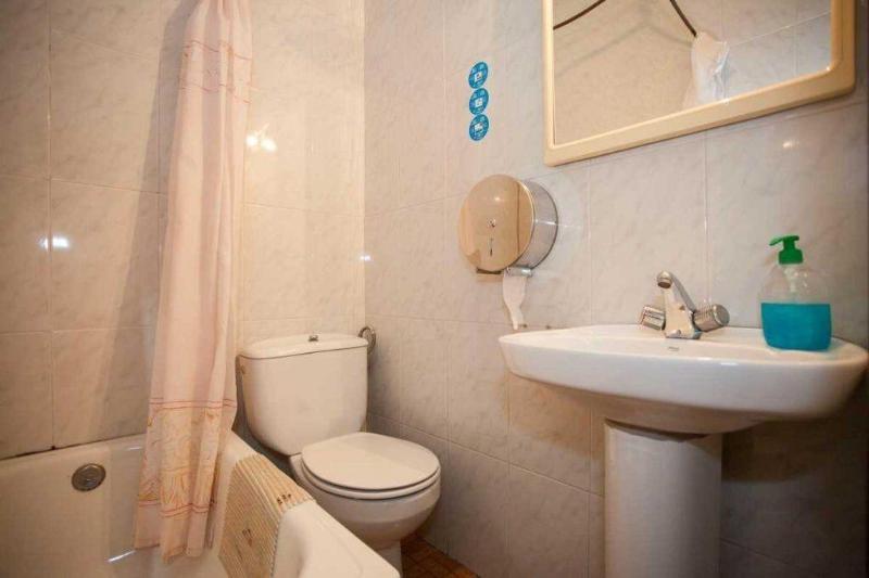 اتاق استاندارد یک نفره, Hostal Los Arcos