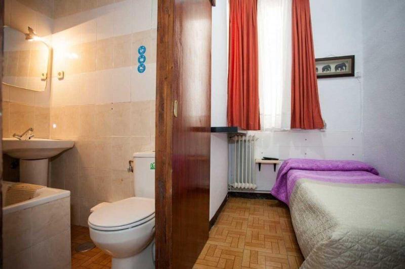 اتاق استاندارد یک نفره, Hostal Los Arcos