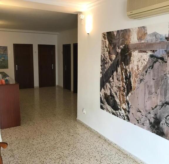 חדר סטנדרט לשלושה, Hostal Restaurante El Cruce